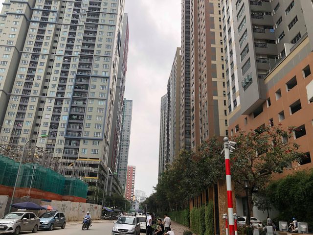 Sau vài lần "sốt nóng", "cảm lạnh", giá nhà vẫn đang tăng nhanh hơn giá vàng