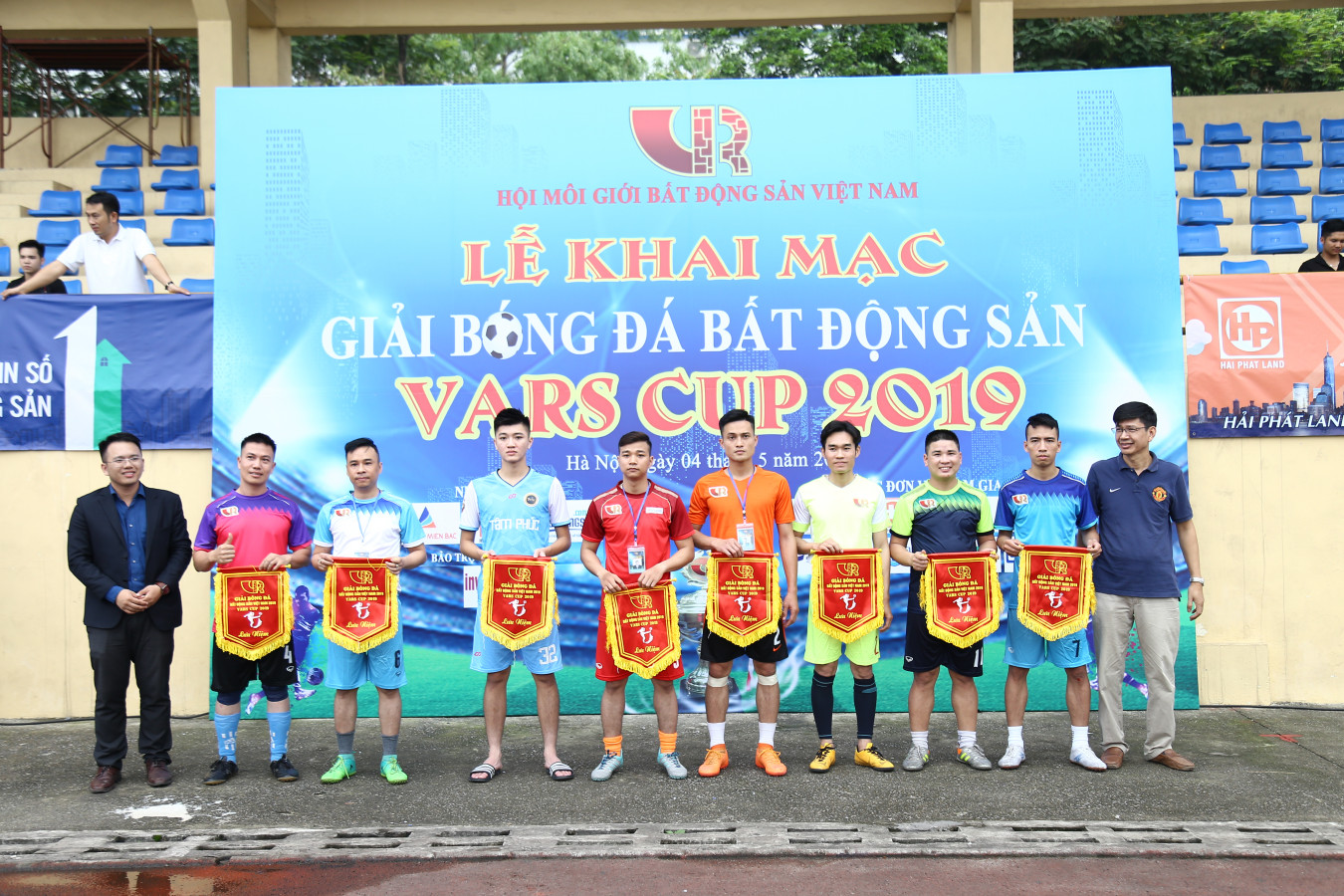 Hải Phát Land thắng 3-2 Gia Địa trong trận ra quân tại VARS CUP 2019