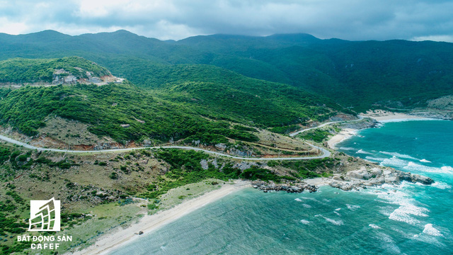 Xây dựng 100km đường ven biển, địa phương này đang thu hút hàng loạt "ông lớn" địa ốc