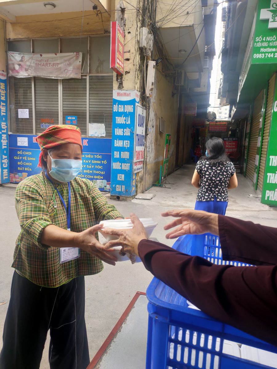 Hải Phát Land chung tay cùng những hoàn cảnh khó khăn giữa "bão dịch" Covid 19