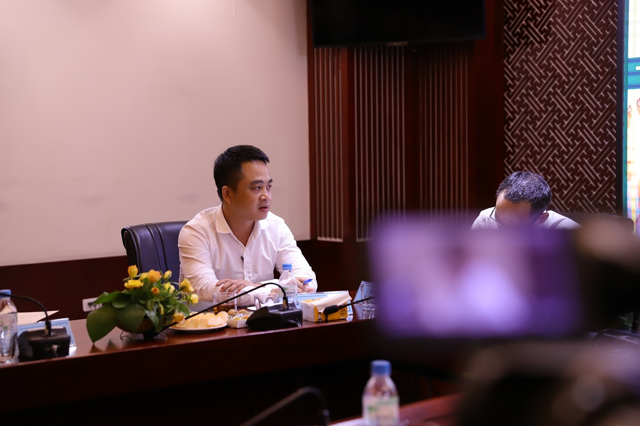 Bất động sản trước tình thế “nội công, ngoại kích”